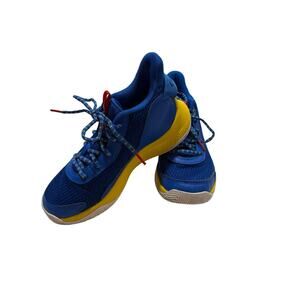 UNDER ARMOUR CURRY 3Z7 BASKETBALL SHOE WARRIORS BLUE TAXI COLORWAY 6 Years